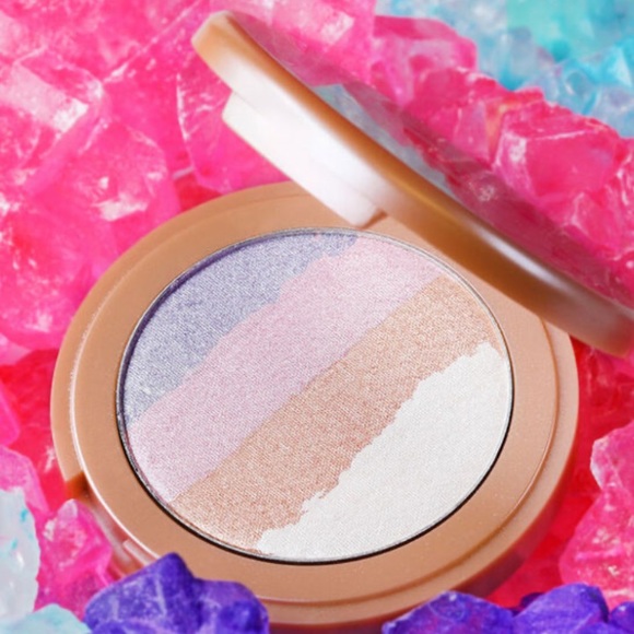 Tarte Rainbow Highlighter Spellbound Glow - Picture 2 of 16